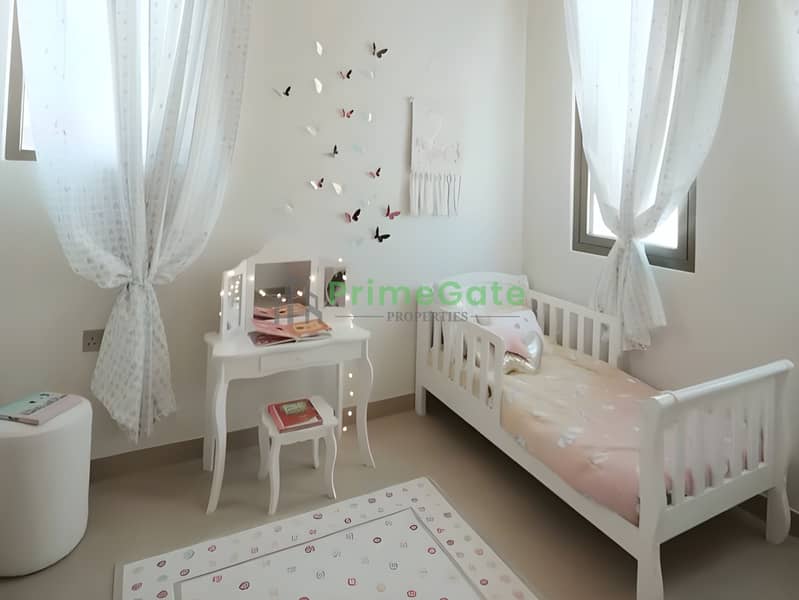 10 vlcsnap-2025-06-03-12h03m33s029. png