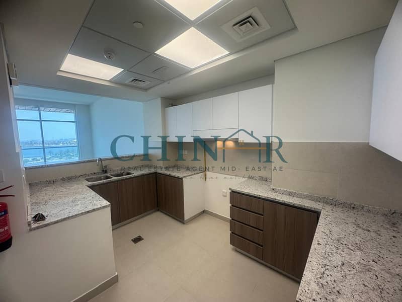 26 bd257d83-55eb-4131-8e64-1aac25d70872. jpg