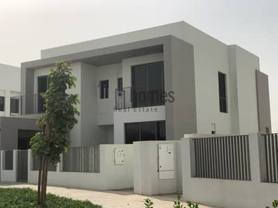 Brand New 3 BR+M Single Row/ Handover Soon Brand New 3 BR+M Single Row/ Handover Soon