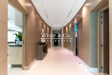 4 Bedroom Villa for Sale in Dubai Marina, Dubai - Waterfront|Dubai Marina |Full Marina View