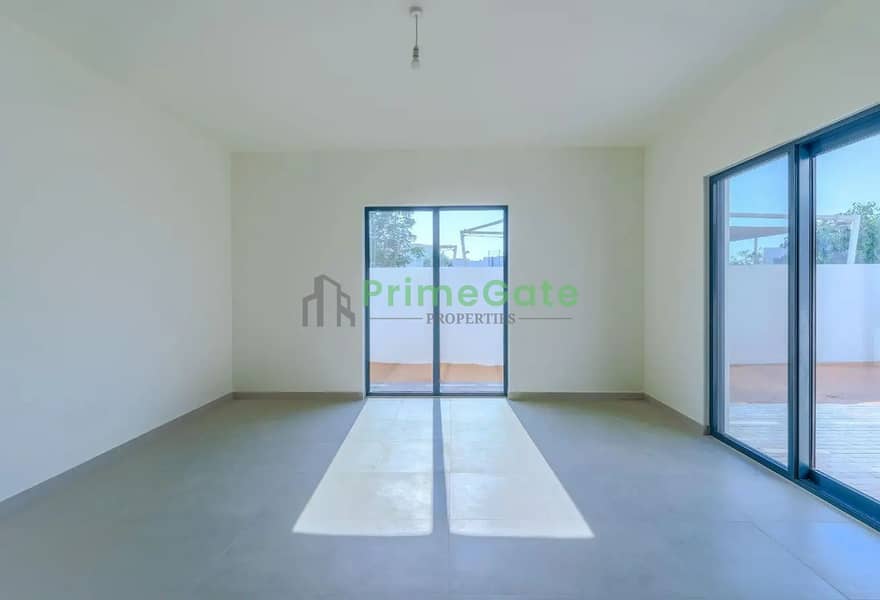 7 processed-4br hall. jpg