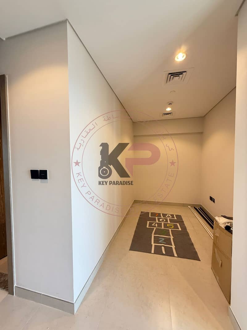 3 OFFICE SPACE. jpeg