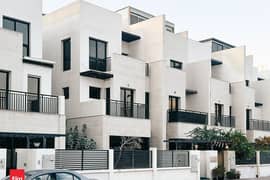 4BR+Maid | Spacious | Community View