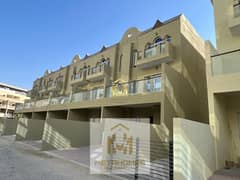 تاون هاوس في الضاحية 14،قرية جميرا الدائرية 4 غرف 165000 درهم - 11837521