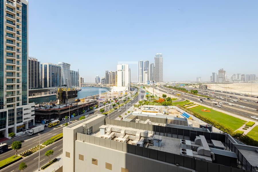 Fully Furnished | Modern Unit | Canal View Fully Furnished | Modern Unit | Canal View