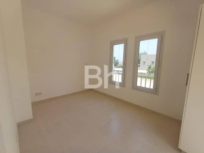 Private Pool | Vacant Now | Single Row Private Pool | Vacant Now | Single Row