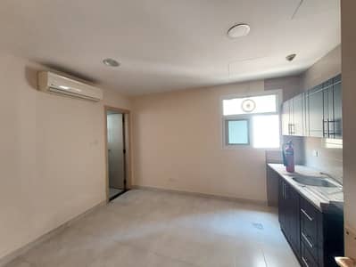 استوديو  للايجار في مويلح، الشارقة - 20250602_120753. jpg