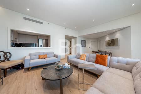 2 Bedroom Flat for Sale in Palm Jumeirah, Dubai - Fully upgraded I Vacant I Mid Floor
