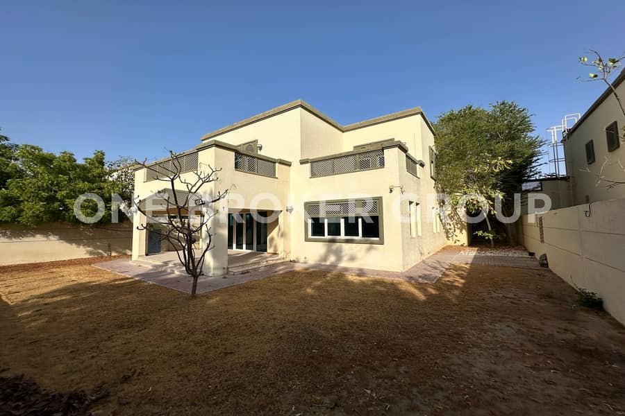 位于朱美拉公园社区,朱美拉公园别墅区 4 卧室的别墅 425000 AED - 11838357 位于朱美拉公园社区,朱美拉公园别墅区 4 卧室的别墅 425000 AED - 11838357