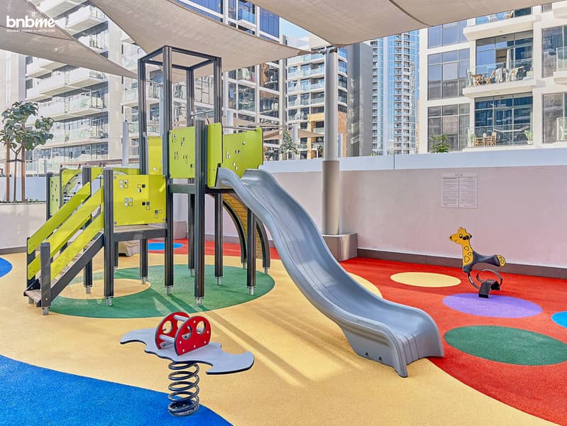 4 Kids's Play Area. jpg