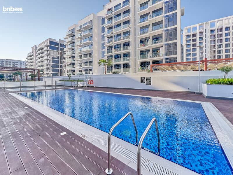 47 swimming pool. jpg