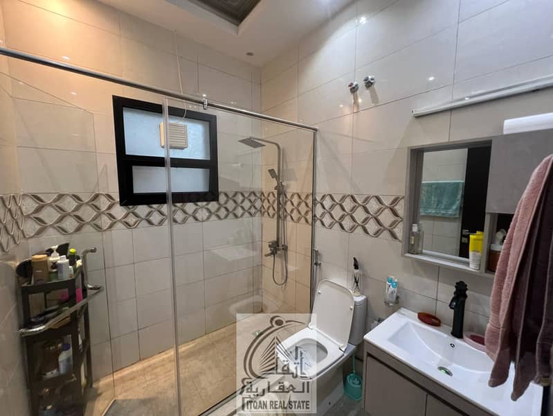 7 35c53692-3891-4129-9ed6-bd2257d53d52. jpg