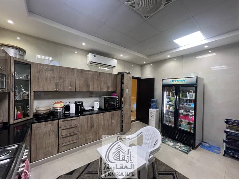 9 6515edeb-d675-45cf-bf6c-e1176cd3aa45. jpg