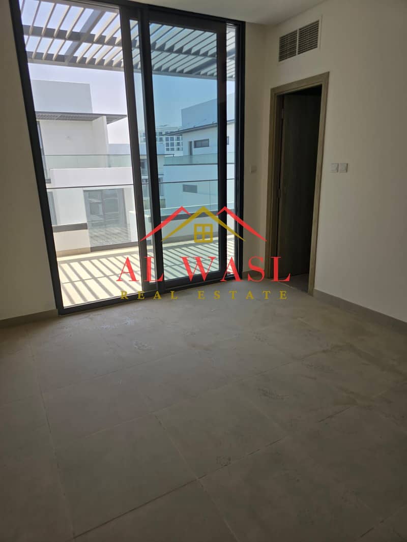 12 de2ebc27-1164-49ac-9b6d-0cb0d88137b6. jpg