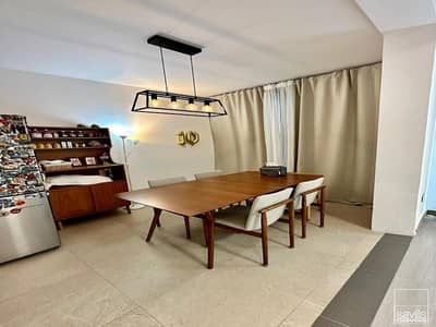 2 Bedroom Townhouse for Sale in Yas Island, Abu Dhabi - Single Mid Row | Extended Kitchen | Private Garden