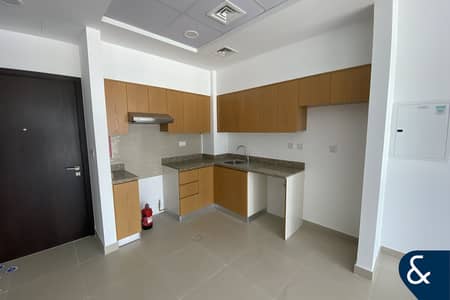 1 Bedroom Apartment for Sale in Downtown Dubai, Dubai - Partial Canal Views | Vacant | Prime Location