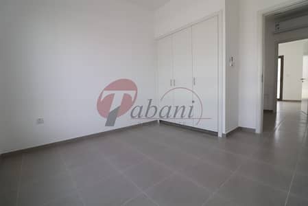 Brand New 4 BR Close to the pool Corner Brand New 4 BR Close to the pool Corner