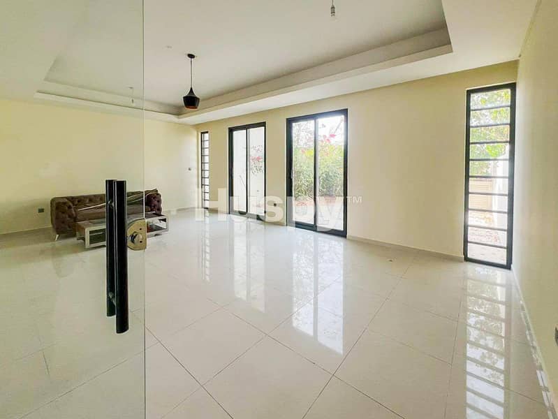 Single Row | Near Pool and Park | Vacant