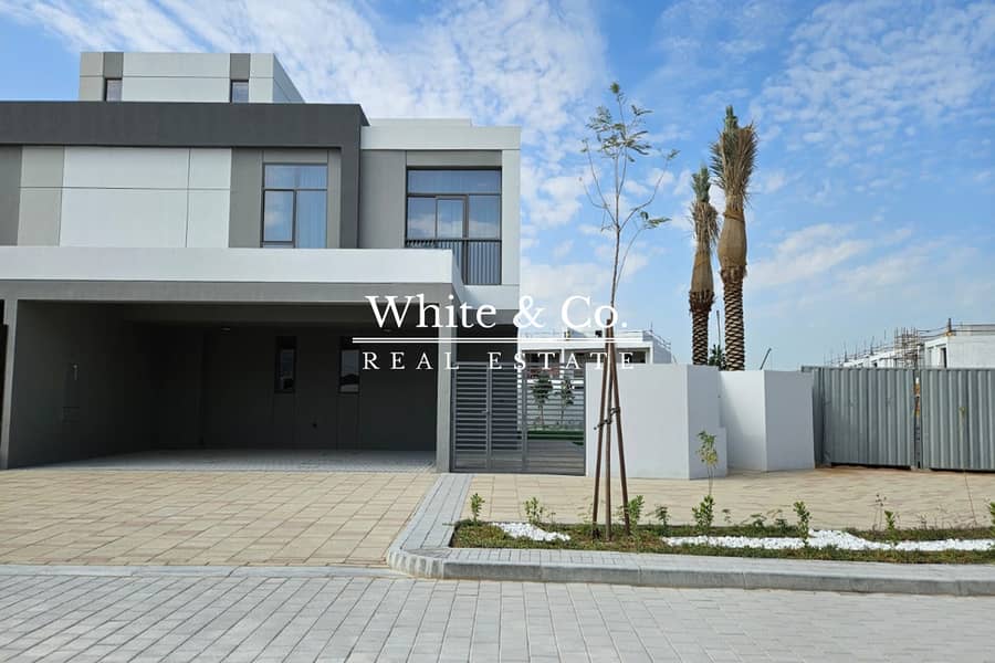 Corner | Handover Soon | Property Expert Corner | Handover Soon | Property Expert