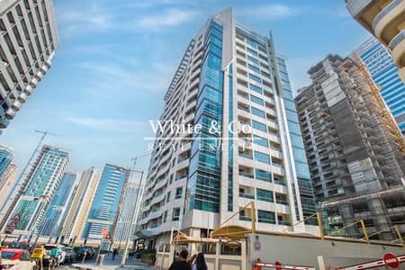 1 Bedroom Flat for Rent in Dubai Marina, Dubai - Unfurnished | Close to Metro | Mid Floor