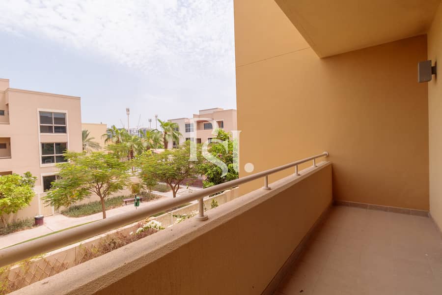 2 hemaim-townhouse-al-raha-garden-abu-dhabi-balcony-views (3). JPG