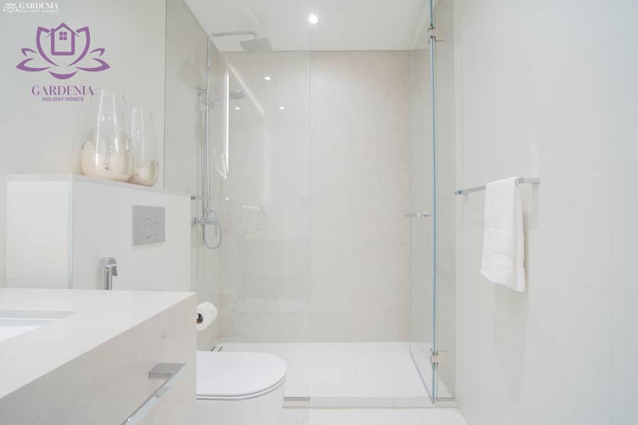 30 Bath 1 2. jpg