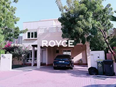 3 Bedroom Villa for Rent in The Meadows, Dubai - Private Pool and Jacuzzi | Landscaped Gard | Maids
