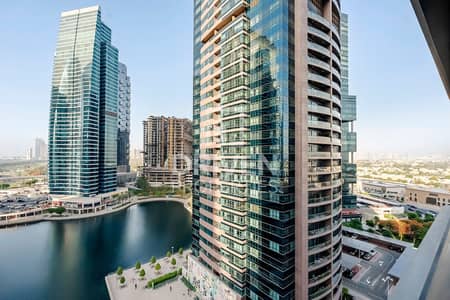 1 Bedroom Apartment for Sale in Jumeirah Lake Towers (JLT), Dubai - Lake View | Huge Layout | Vacant on Transfer