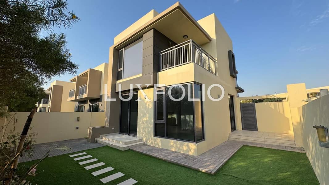 位于迪拜山庄,枫叶社区,枫叶1号公寓 4 卧室的别墅 290000 AED - 11847096 位于迪拜山庄,枫叶社区,枫叶1号公寓 4 卧室的别墅 290000 AED - 11847096