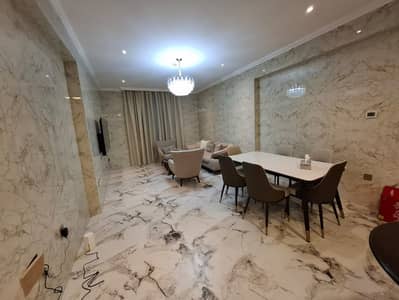 FULLY RENOVATED ! VACANT ! PRIME LOCATION
