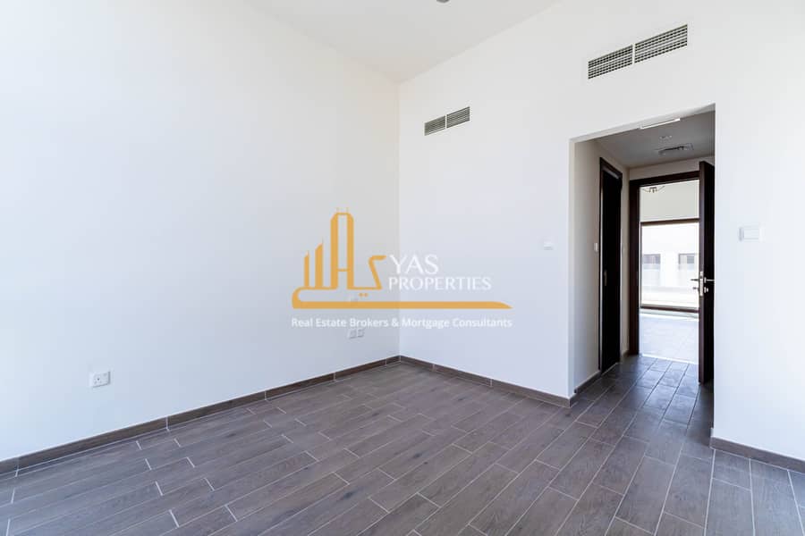 16 THE FIELDS VILLA 3BRM-24. jpg