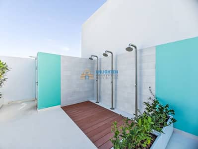 Studio for Sale in Jumeirah Village Circle (JVC), Dubai - Vacant | Fully Furnished | Rented in Holiday Homes