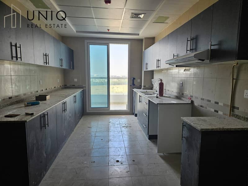 4 Kitchen 1. jpeg