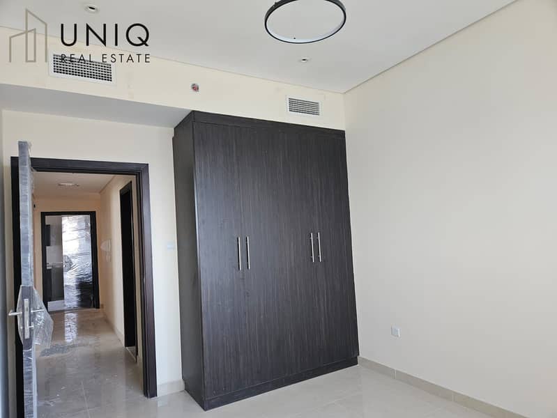8 Bedroom 1. jpeg