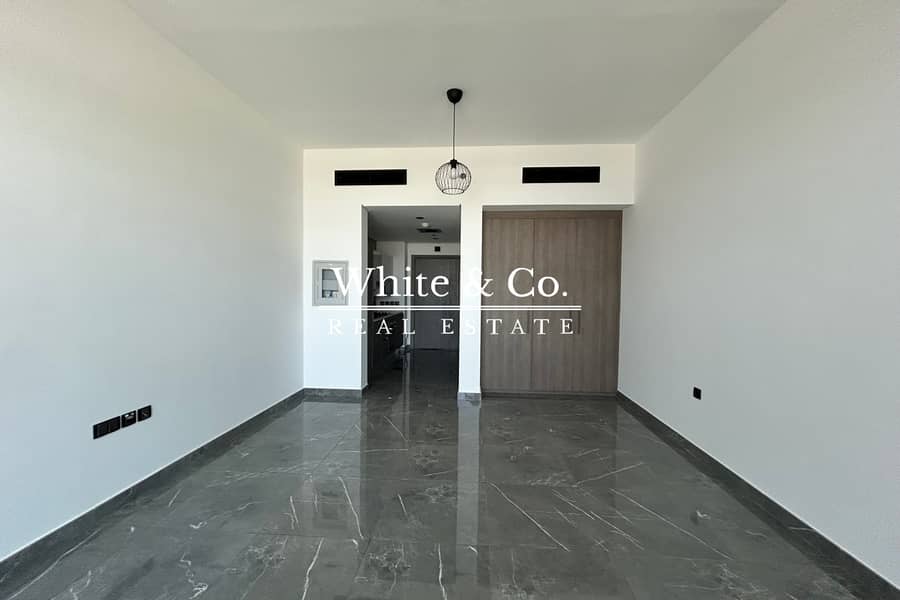 Unfurnished | Spacious | Fitted Kitchen Unfurnished | Spacious | Fitted Kitchen