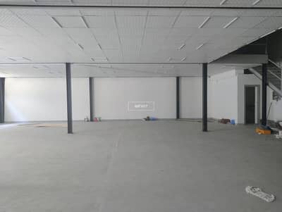 Warehouse for Rent in Al Quoz, Dubai - Storage | Car Garage | Catering