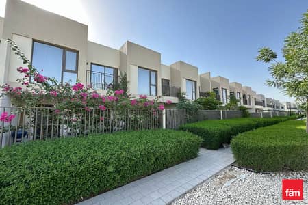 3 Bedroom Townhouse for Sale in Dubai South, Dubai - Single row | Park view | Vacant on transfer