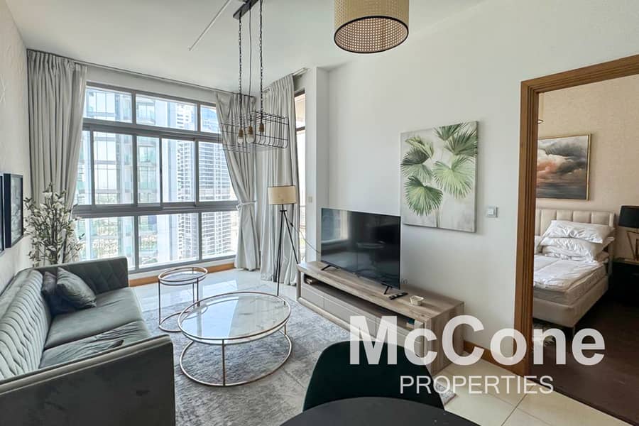 Bright | Elegant Furnishings | Canal and Eye View Bright | Elegant Furnishings | Canal and Eye View