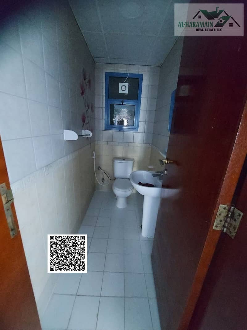 13 fea3894c-9e75-435f-9722-e94228f19862. jpg