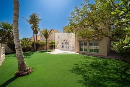 4 Bedroom Villa for Rent in The Lakes, Dubai - Partially Upgraded | Lake View | Vacant