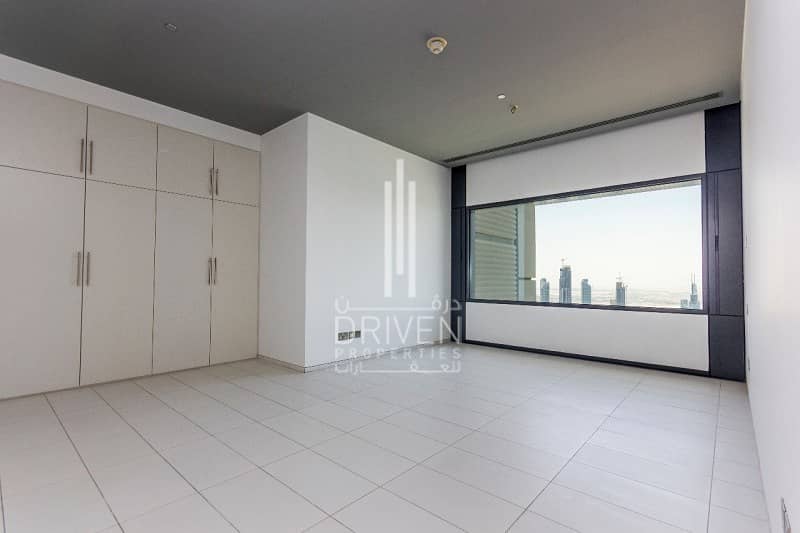 Above 60th Floor 3 Bed + Maid Burj View.