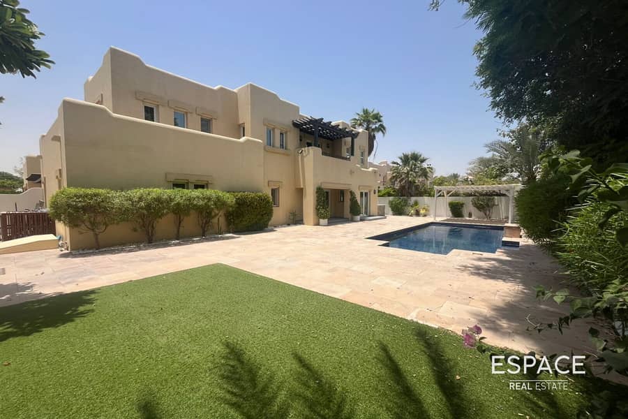 Fully Refurbed | Private Pool | Remodeled Fully Refurbed | Private Pool | Remodeled