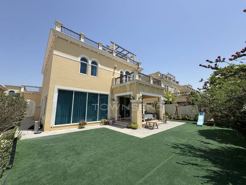 Вилла в Джумейра Парк,Дистрикт 9, 4 cпальни, 360000 AED - 11851747 Вилла в Джумейра Парк,Дистрикт 9, 4 cпальни, 360000 AED - 11851747