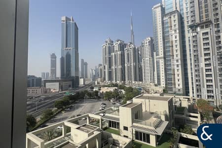 فلیٹ 3 غرف نوم للايجار في الخليج التجاري، دبي - شقة في ويست هايتس 1،الأبراج الإدارية،الخليج التجاري 3 غرف 240000 درهم - 11832627