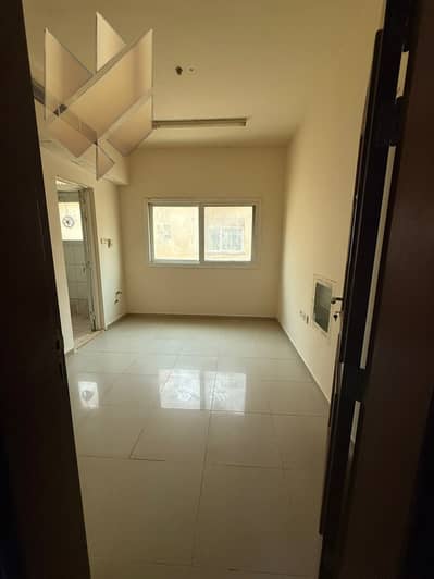 Studio for Rent in Muwaileh Commercial, Sharjah - d03e89ad-759b-4fc2-91ac-ee162303569d. jpg