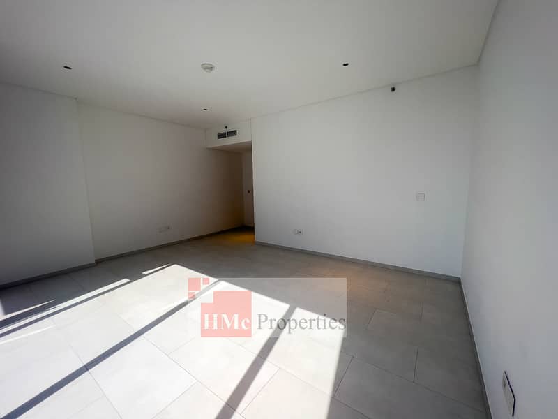 Well Maintained | High Floor | Spacious Well Maintained | High Floor | Spacious