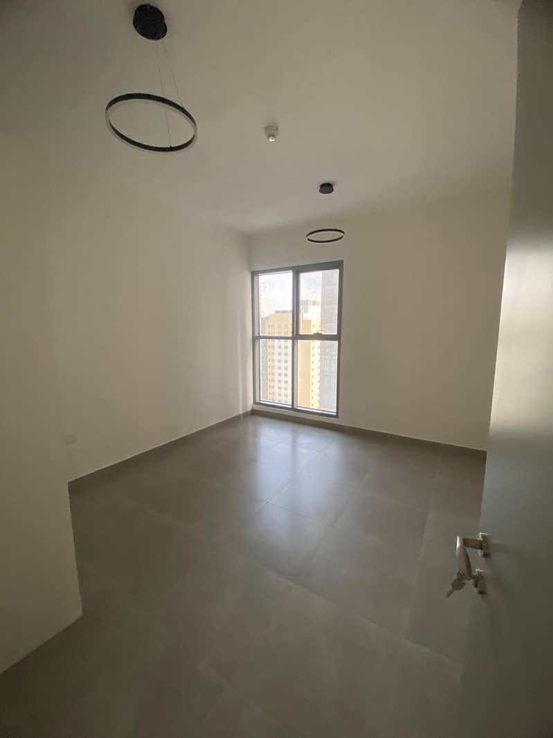 3 f75808c3-3551-4fbd-9ba6-b260ffe43d55. jpg
