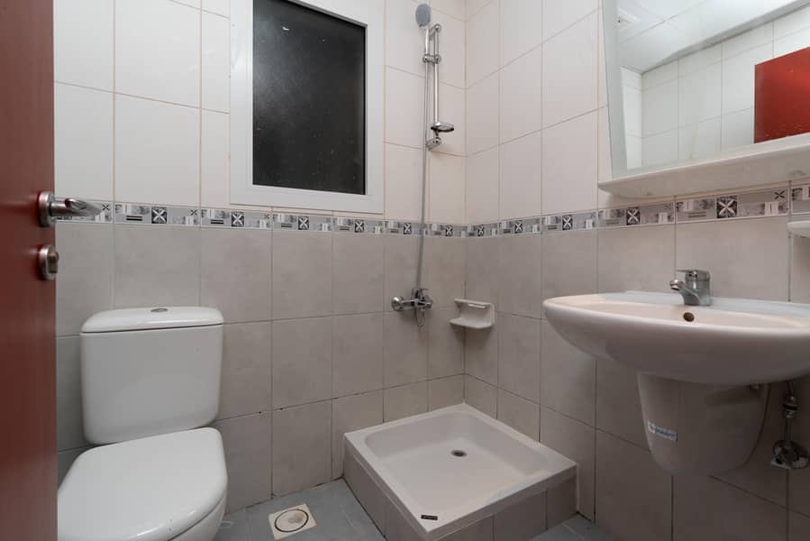 8 7R209334. jpg