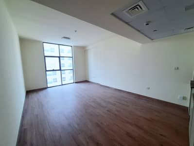SPACIOUS 1BR | PRIME LOCATION | READY TO MOVE IN | MODERN AMENITIES | AVAILABLE NOW