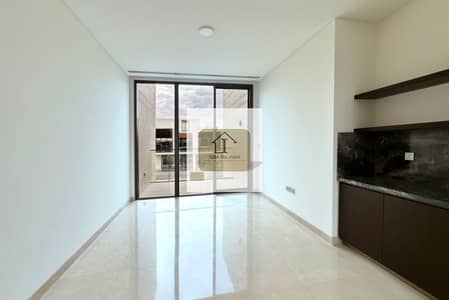Burj View || Single Row || Brand New just handover